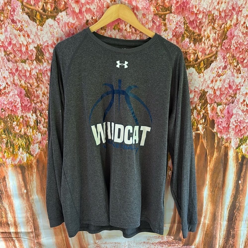 Wildcats Basketball Under Armour Loose / Heat Gear Shirt Men’s Size XL